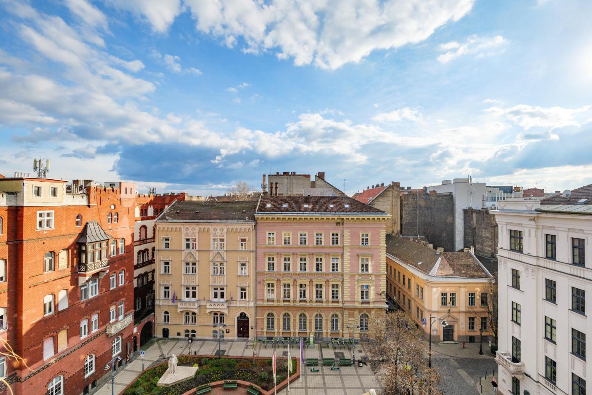 3Bedroom Triplex Rooftop Apartment Budapest Esterno foto